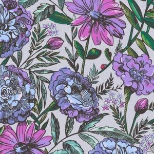 NWT lavender meadow Vera Bradley top